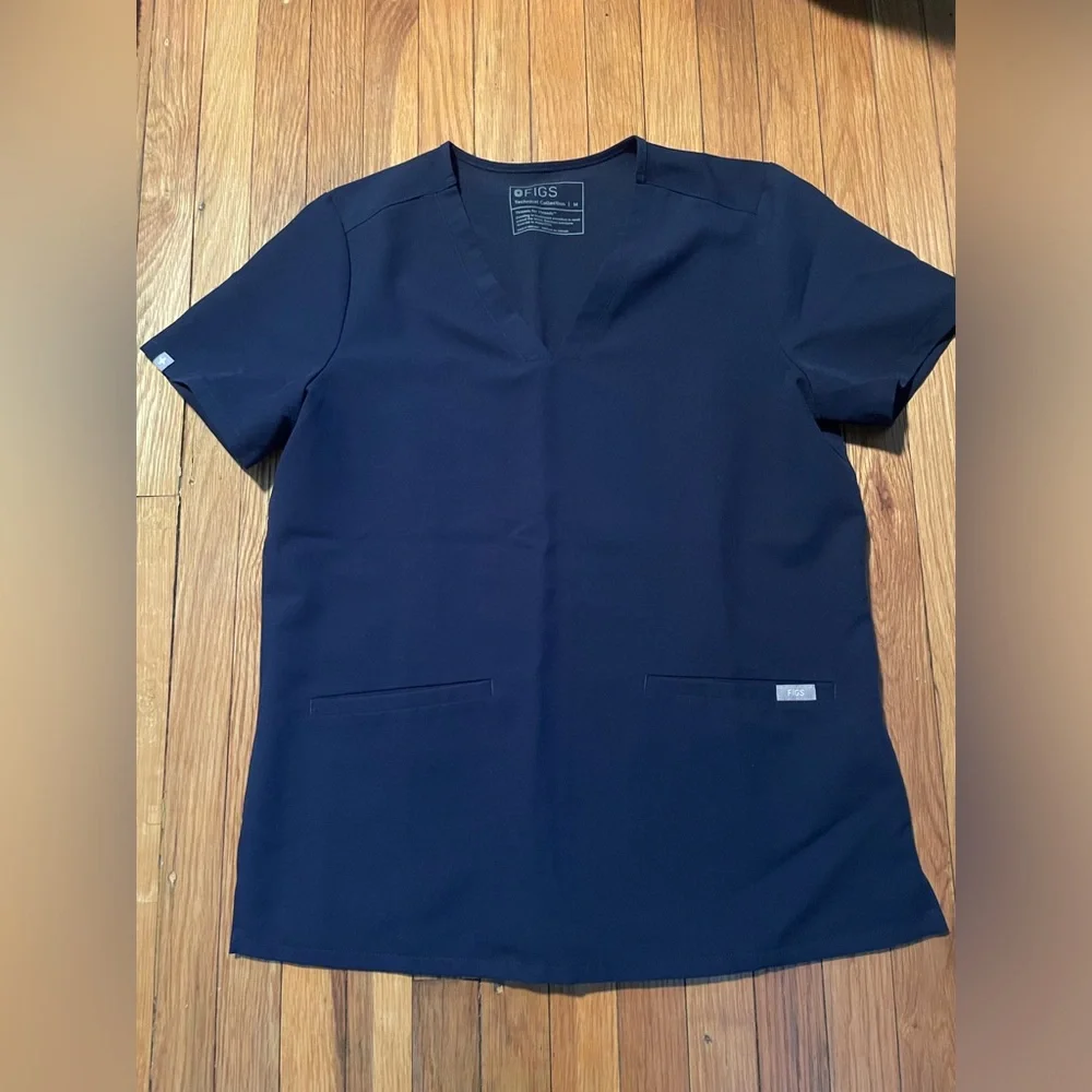 Figs scrub tops bundle - Picture 5 of 7